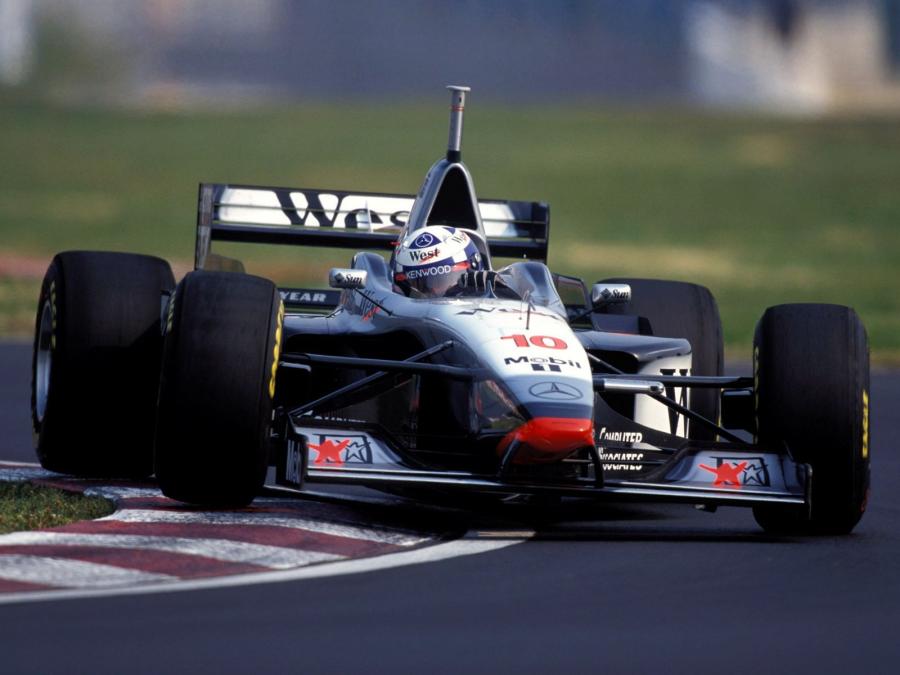  McLaren Mercedes-Benz MP4-12 1997 года  (фото 3 из 8)